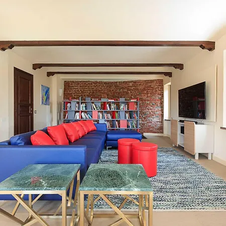 Gelsi - Quaint And Charming With Pool!