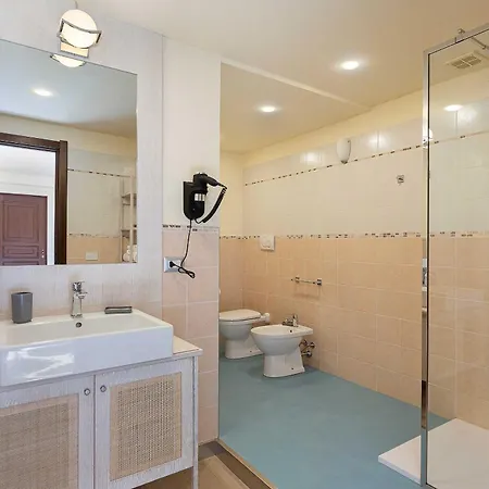 Villa Gelsi - Quaint And Charming With Pool!