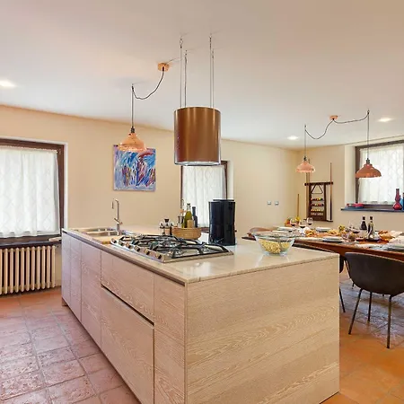 Βίλα Gelsi - Quaint And Charming With Pool! Calliano (Piedmont)