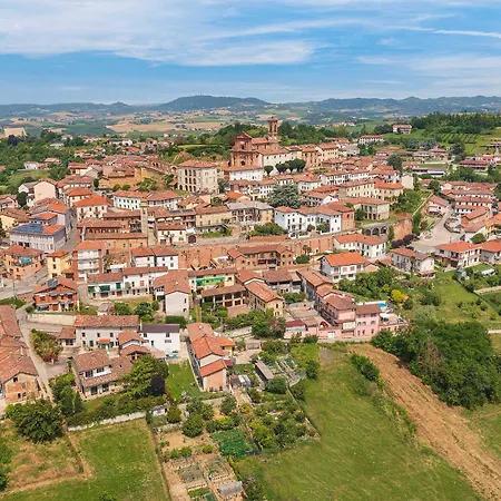 Gelsi - Quaint And Charming With Pool!