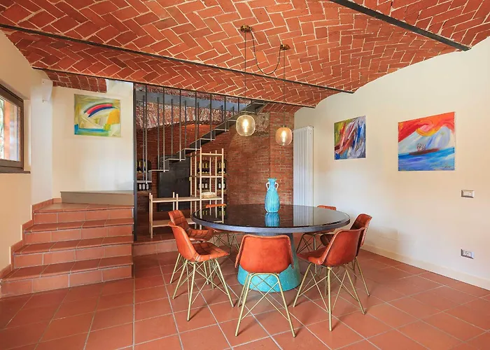Willa Gelsi - Quaint And Charming With Pool! *
