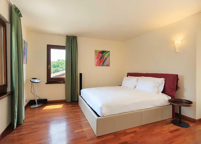 Gelsi - Quaint And Charming With Pool! Willa *