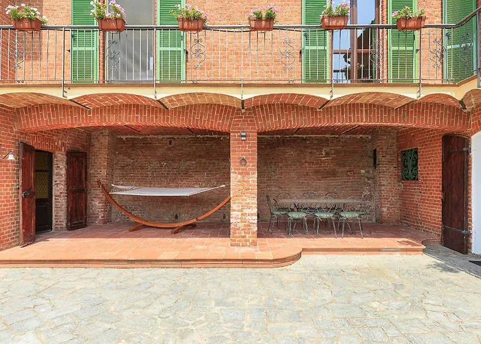 Gelsi - Quaint And Charming With Pool!